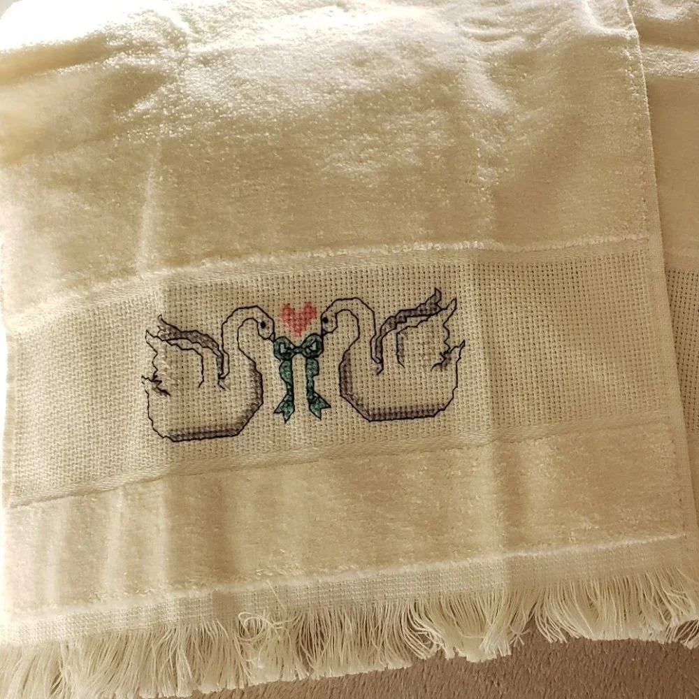 Set of 2 Guest Towels